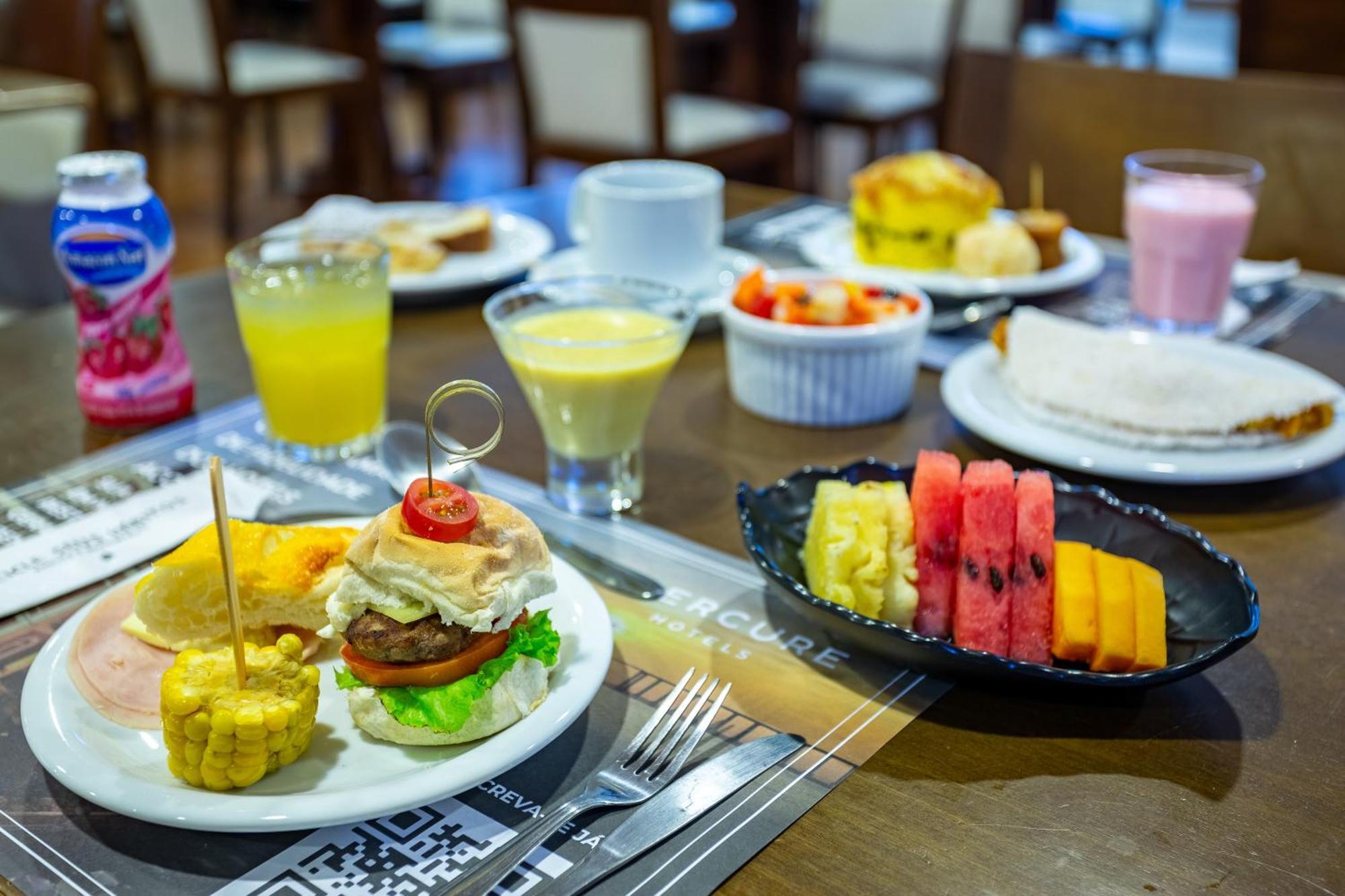 Mercure Манаус Экстерьер фото