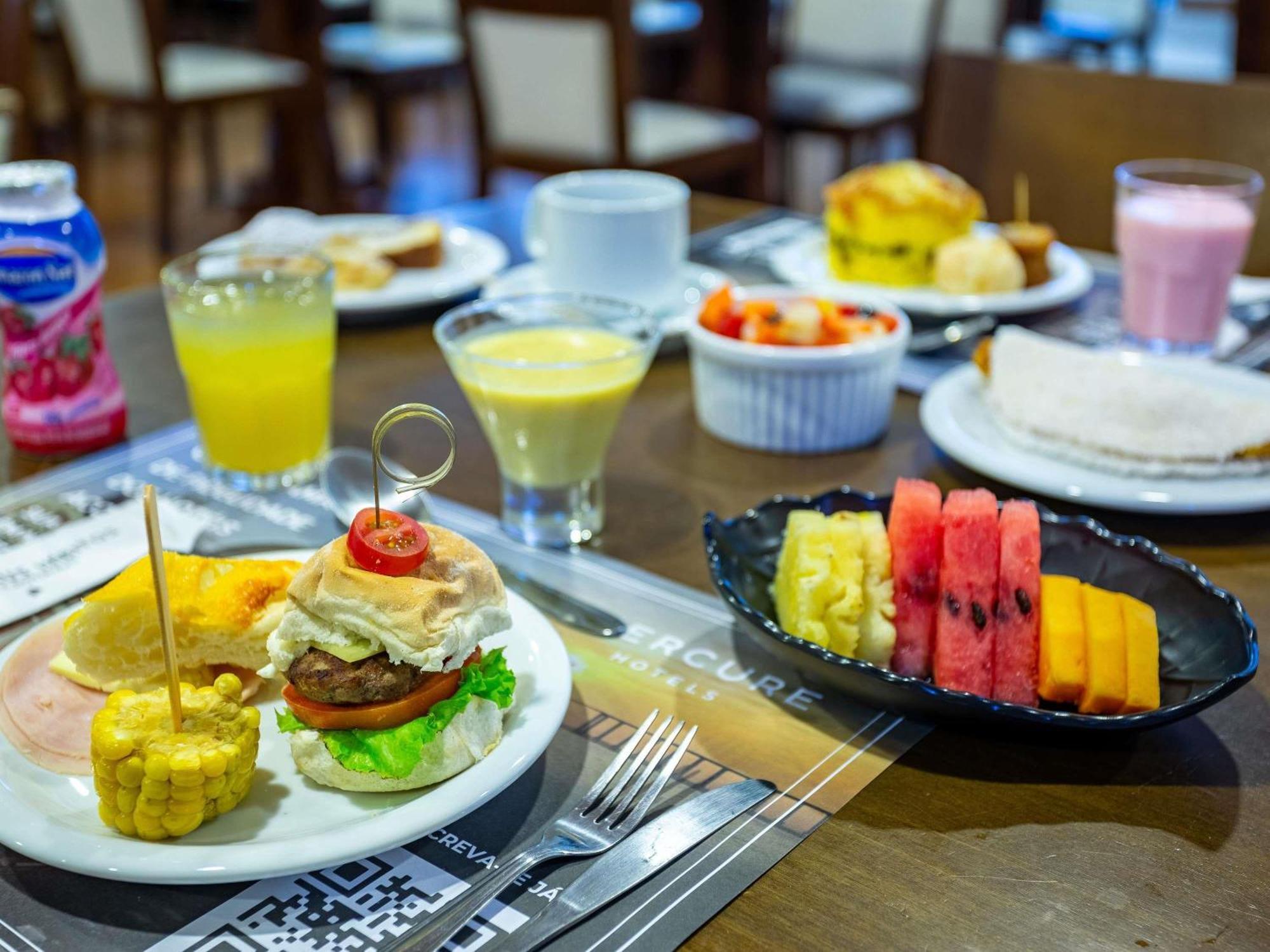 Mercure Манаус Экстерьер фото