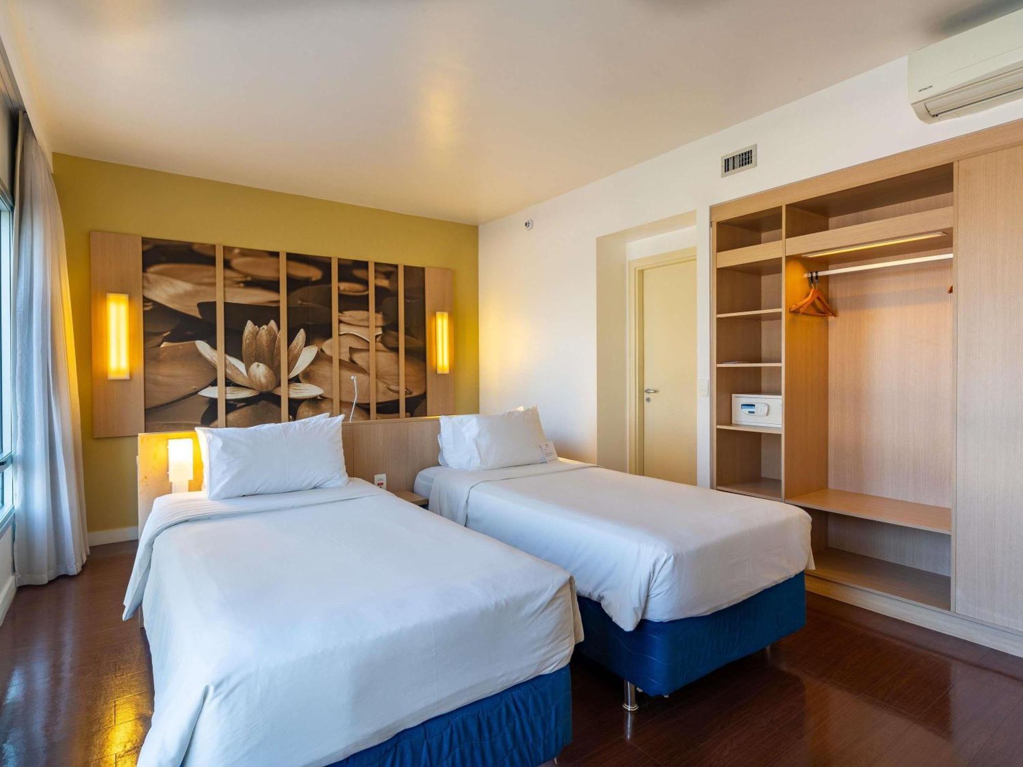 Mercure Манаус Экстерьер фото